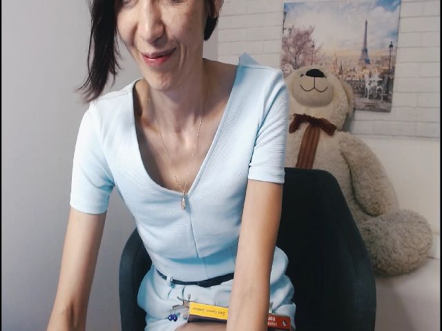 Live sex webcam photo for NicoleDevlin #255083042