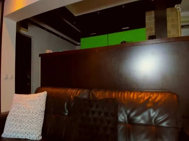 Live sex webcam photo for JenniferLuvv #263595052
