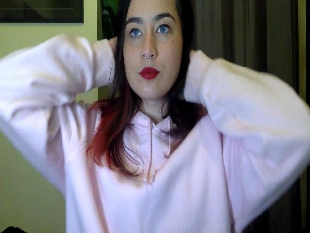 Live sex webcam photo for BillieFox_ #254953037