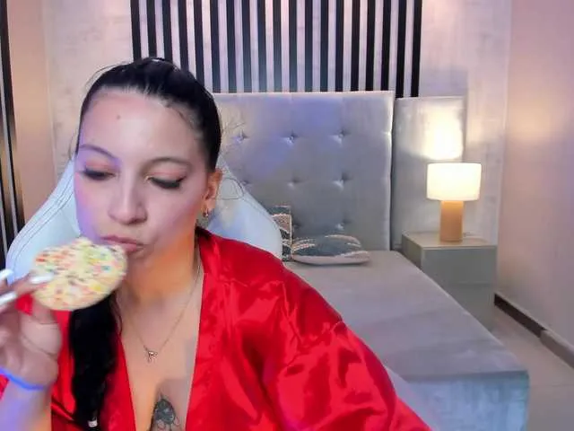 Live sex webcam photo for TaylorSmithX #254643583
