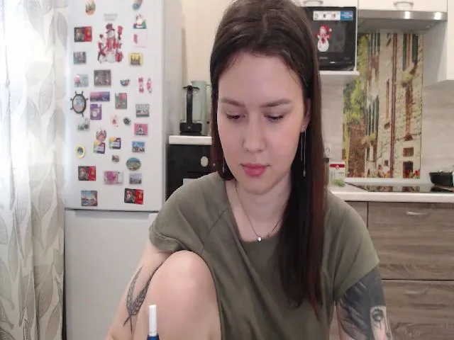 Live sex webcam photo for WonderXGirlXX #262694709
