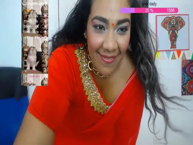 Live sex webcam photo for IndianMama #253126405