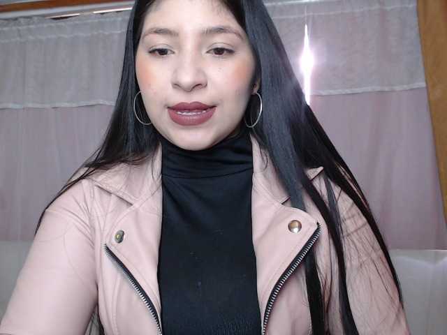 Live sex webcam photo for holly20a #287994814