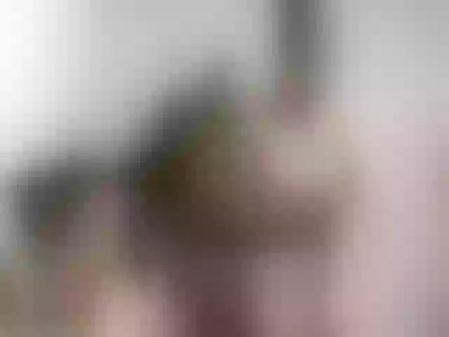Live sex webcam photo for skinny_girl01 #261591373