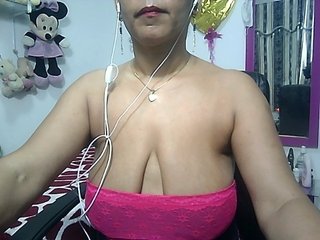 Live sex webcam photo for sarah-hot #240688873