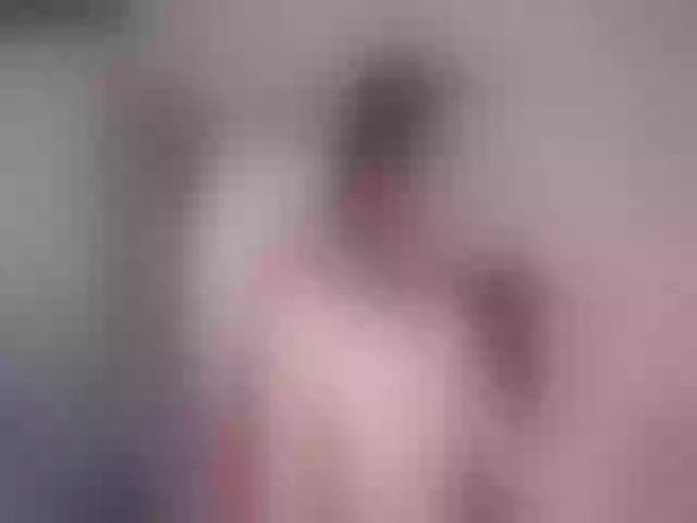 Live sex webcam photo for Sun_kissed1 #252794472