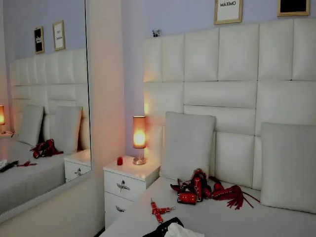 Live sex webcam photo for Rebeca__grey #265043525