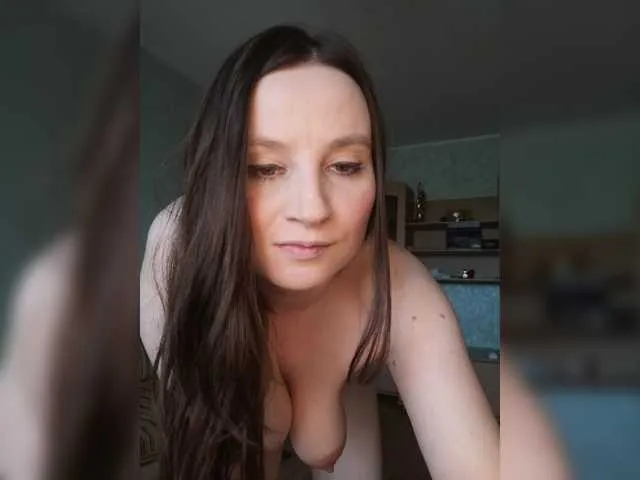 Live sex webcam photo for DianaVishenka #253759747