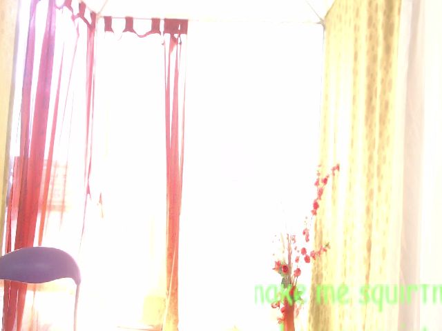 Live sex webcam photo for Emmarocker #262281066