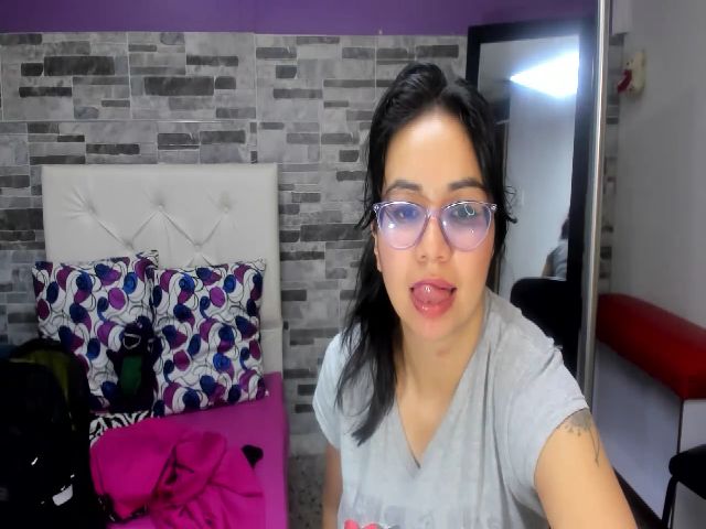 Live sex webcam photo for Titshuge_big #252943153