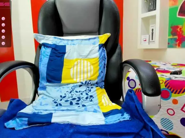 Live sex webcam photo for miagoth #248323506