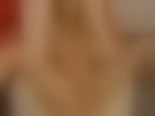Live sex webcam photo for GirlBerry #252579100