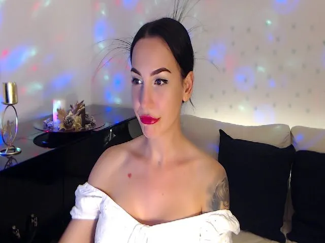 Live sex webcam photo for RubinRosey #259408471