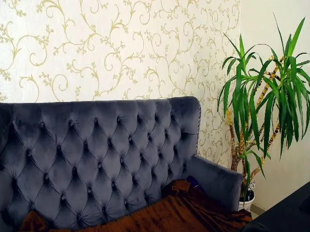 Live sex webcam photo for KeysyRock #253983958