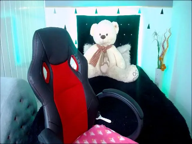 Live sex webcam photo for Samay_y #260024115