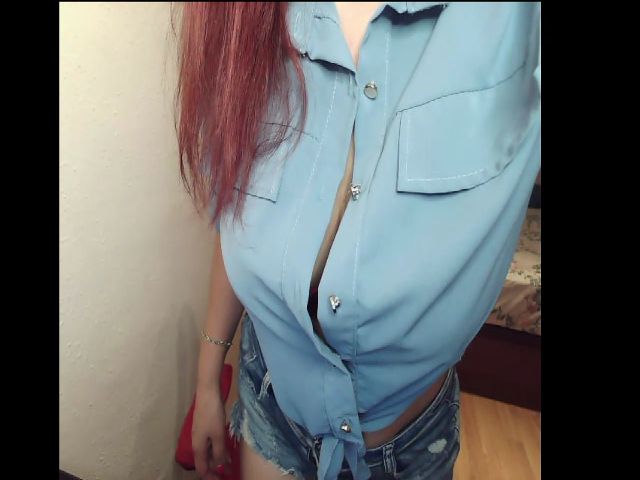 Live sex webcam photo for Cataleya88 #263346217