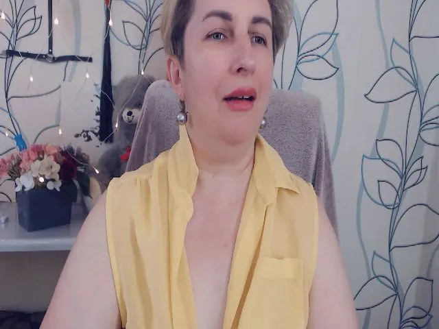 Live sex webcam photo for DepravedMadam #253751638