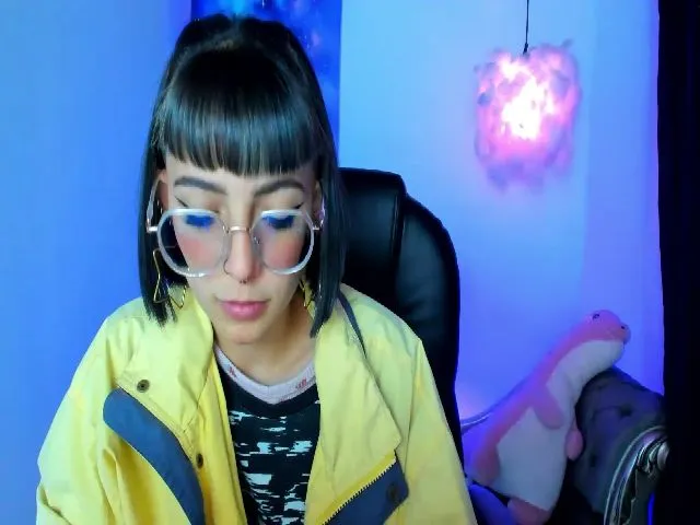 Live sex webcam photo for Angelsiinner #263682236