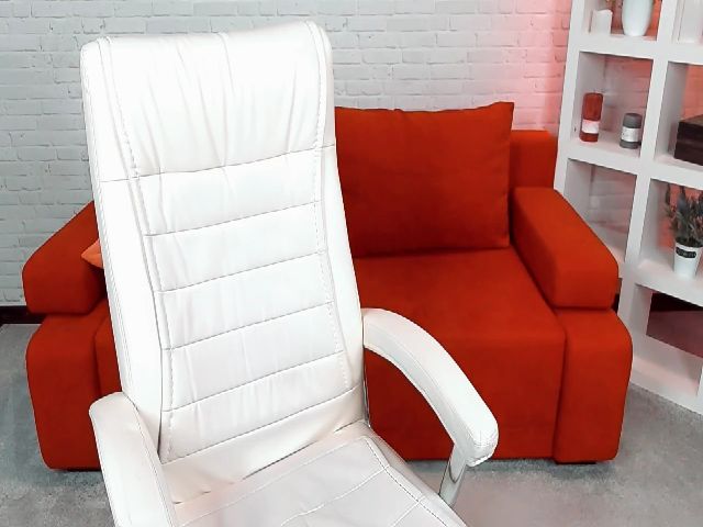 Live sex webcam photo for MissTianaa #262229499