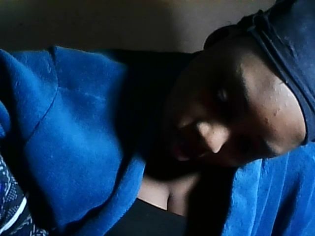 Live sex webcam photo for ebonyslut95 #264052814