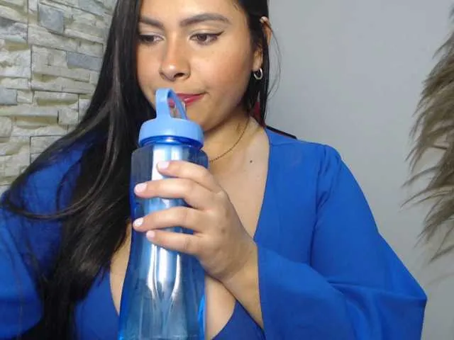 Live sex webcam photo for miss-daniela #241289700