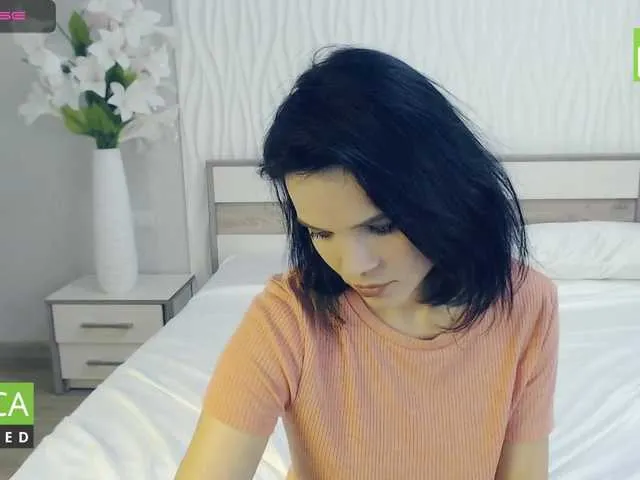 Live sex webcam photo for look-at-me #241029211