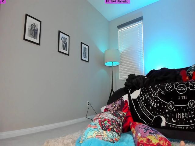 Live sex webcam photo for KasaraWood #252955875