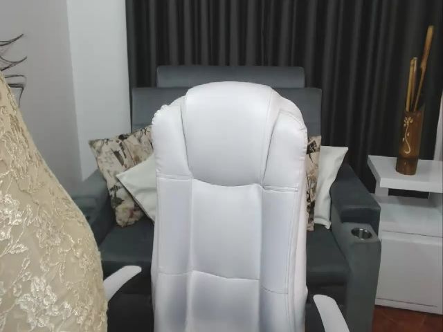 Live sex webcam photo for Emma_line #260273054