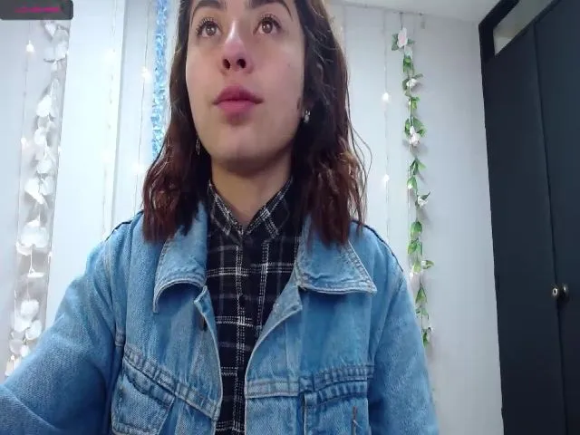 Live sex webcam photo for Cathryskyy #261248485