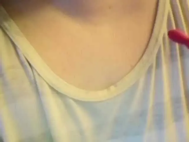 Live sex webcam photo for Princess888 #241351618