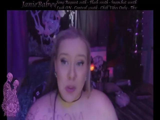 Live sex webcam photo for JanieBabyy #255011515