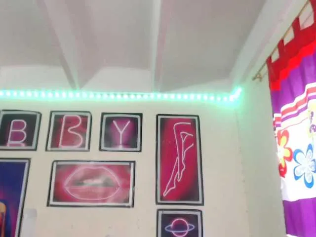 Live sex webcam photo for ShanellMoore #259250447