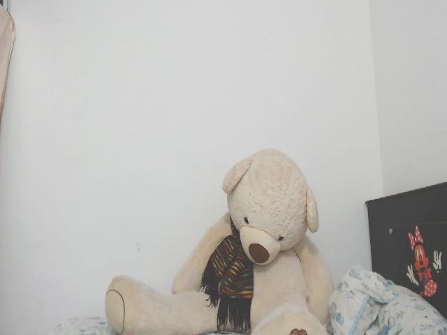 Live sex webcam photo for DIANA_STEVEN #255615354