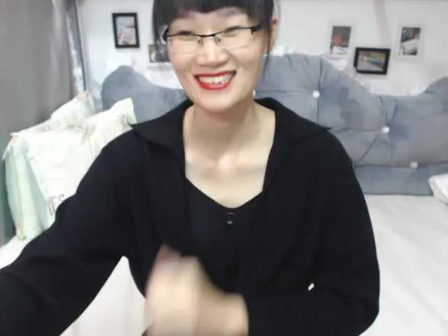 Live sex webcam photo for AnneDXM #240901697