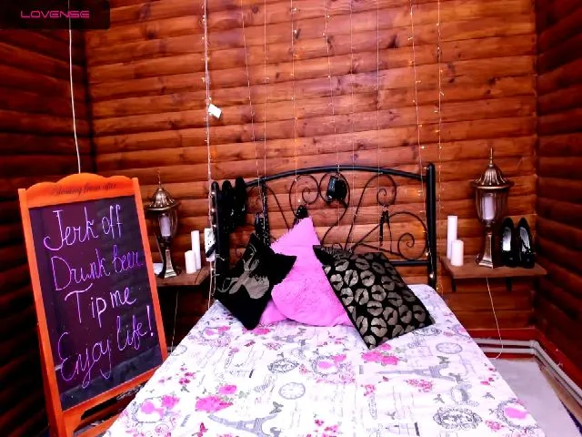 Live sex webcam photo for CuteBitch_ #255881993