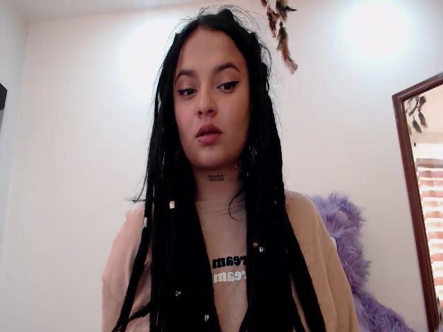 Live sex webcam photo for NinaFeliu #258742779