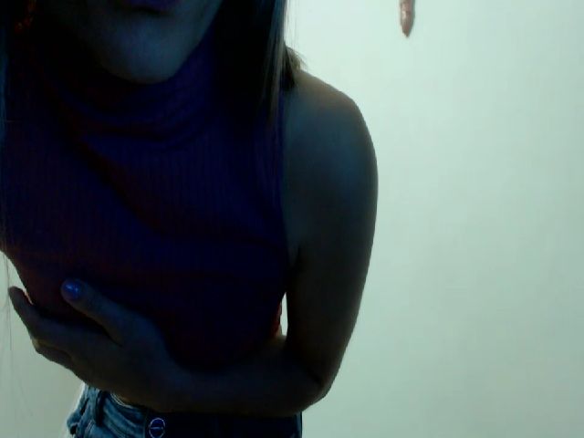 Live sex webcam photo for Violetasweett #264438752