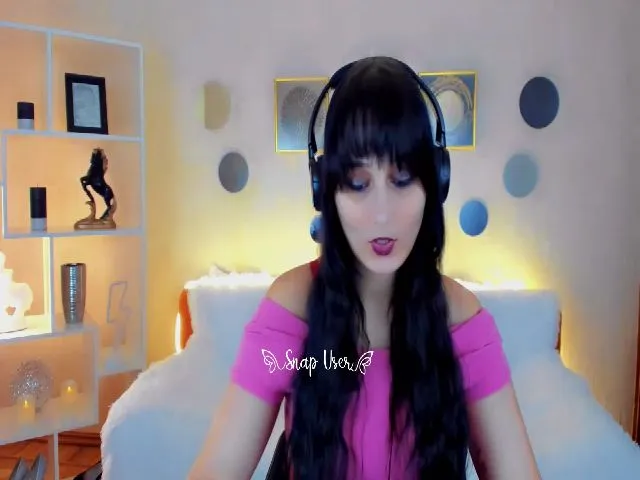 Live sex webcam photo for GraceLuv #252566656
