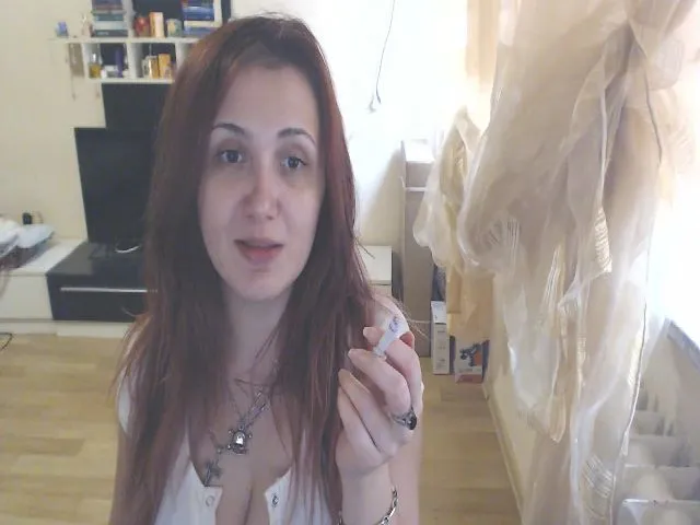 Live sex webcam photo for EmpressDaria #256166076