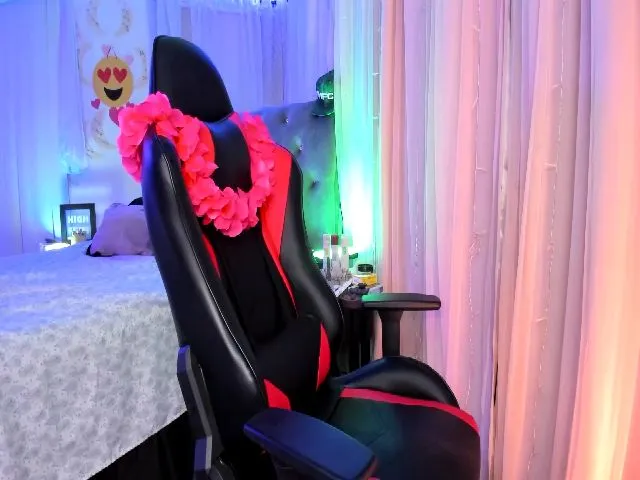 Live sex webcam photo for LunaLushMFC #265342959