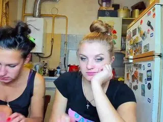 Live sex webcam photo for karolina1908 #240676916