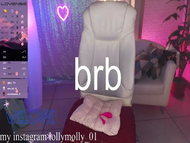 Live sex webcam photo for MollyLoo #257662398