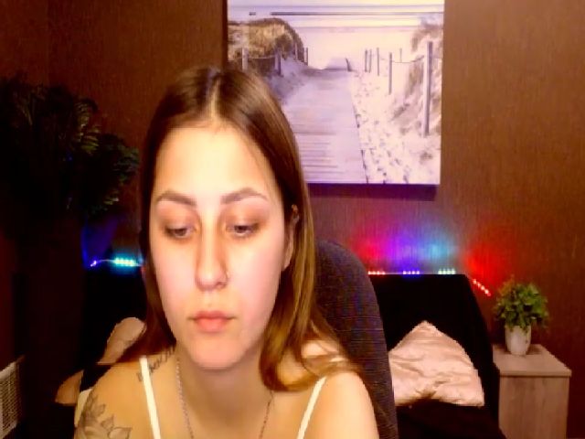 Live sex webcam photo for MsDream_ #257027273