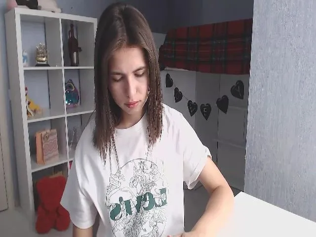 Live sex webcam photo for YourrAngell #259138153