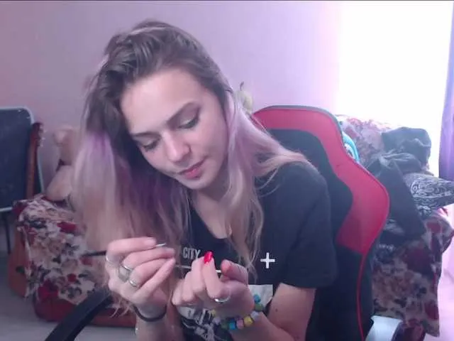 Live sex webcam photo for Ereskigal333 #241325242