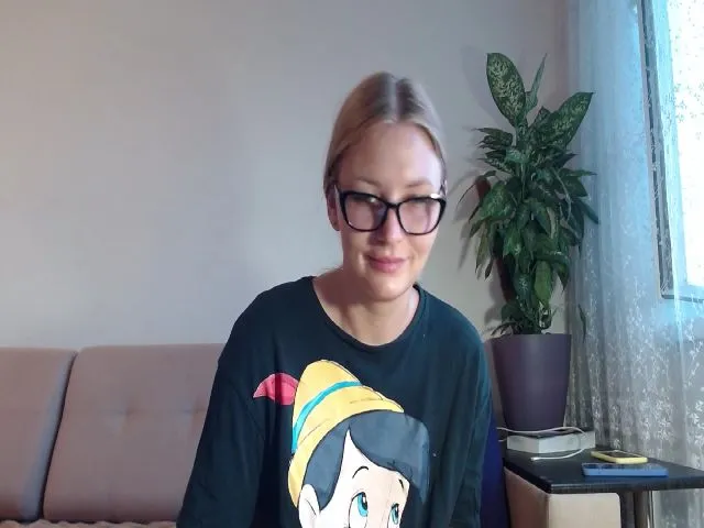 Live sex webcam photo for UrBlack_Kitty #252689526