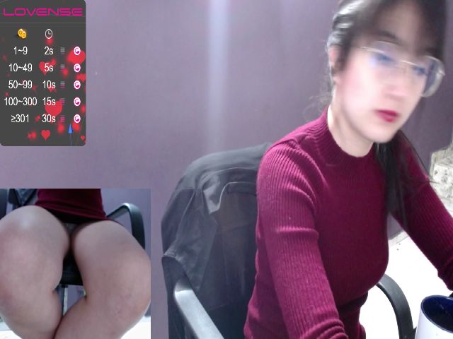 Live sex webcam photo for Charlotte_3x #256931401