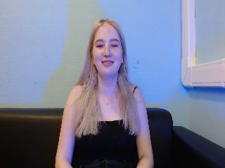 Live sex webcam photo for Kelly_sea #252119873