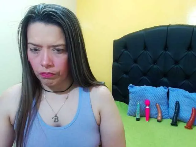 Live sex webcam photo for BlancaWild #241362873