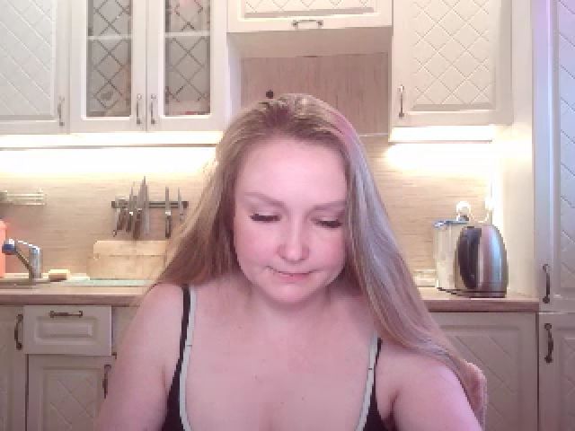 Live sex webcam photo for JaneGrey111 #261871140